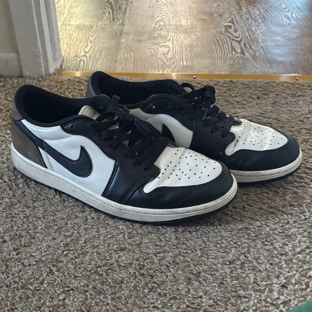 Nike Men's Mocha 1 Low-Top Sneakers